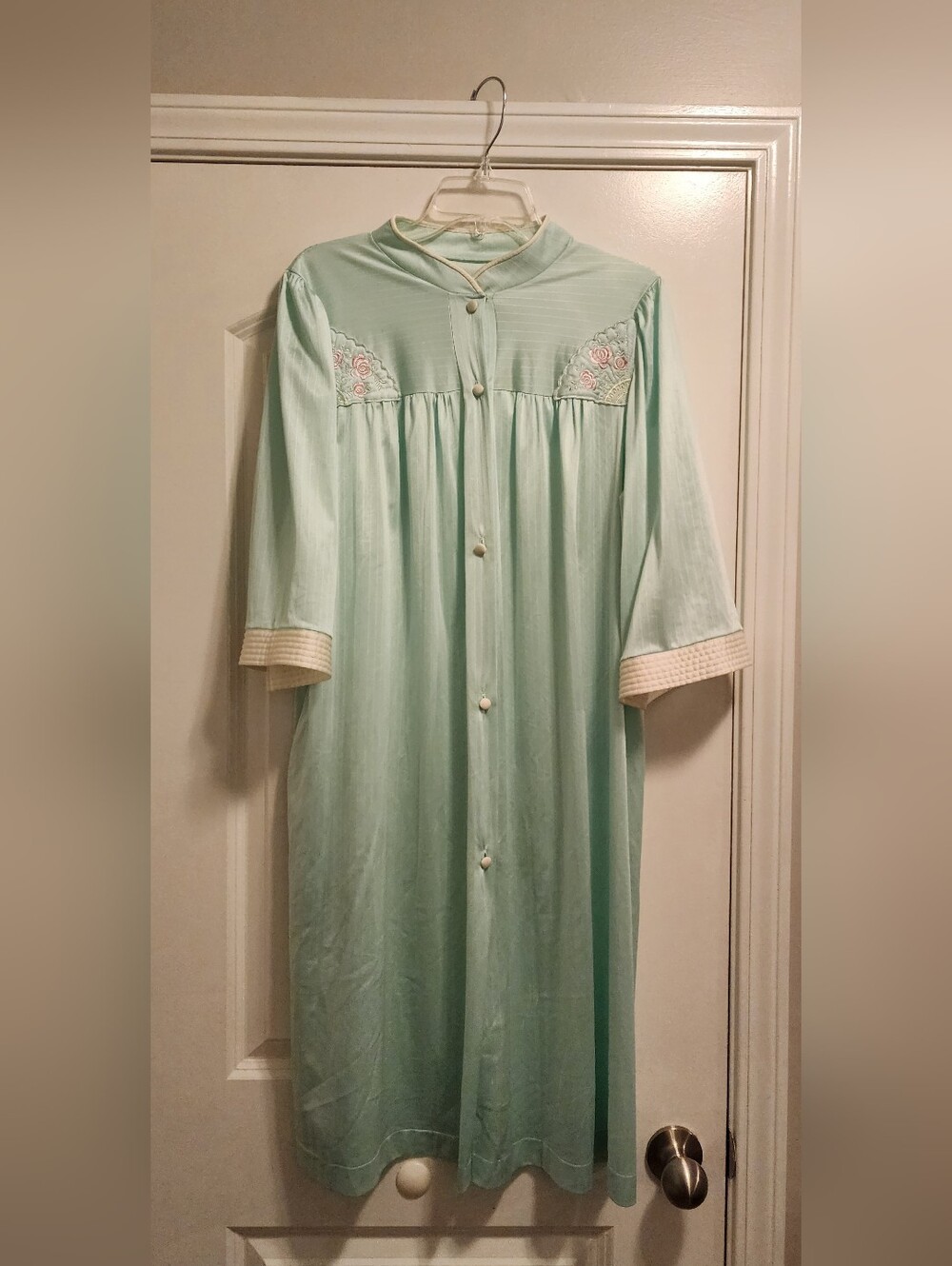 Lorraine Women's Mint Green Long Button-Front Nightgown with Lace Accents Sz L